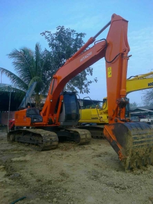 zx200 ฮิตาชิ 8000กว่าชั่วโมงรถห้างขากญี่ปุ่น เจเปน รถสวยพร้อมใช้1790000เล่มทะเบียนของแม่ค้าเขาฝากขายสนใจโทรมาจะชี้เป้าหมายให้