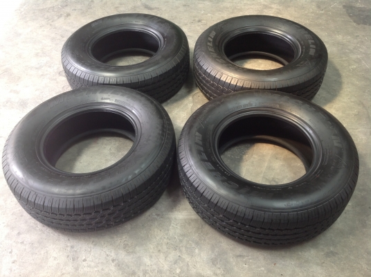 ขายถูก ยาง MICHELIN CrossTerrain 265/70R16 ยางรถป้ายแดง ดอกสวย ขาย4เส้น ราคา 15000 บาท สนใจติดต่อ 089-6669061