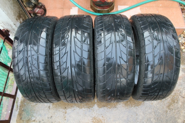 ขายยางยุ่นมือสอง NITTO NT555 195/55R15 ปี10 สภาพนางฟ้า