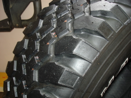 ขายยาง  MUD MAXXIS  31 x 10.5 x 15.........สวยๆ เชิญครับ