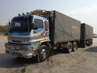 อีซูซุ เดกก้า 320