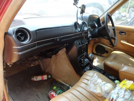 ขายเบนซ์ผู้ดี เครื่อง1JZ ติดแก๊สLPG ราคา 85000 บาท