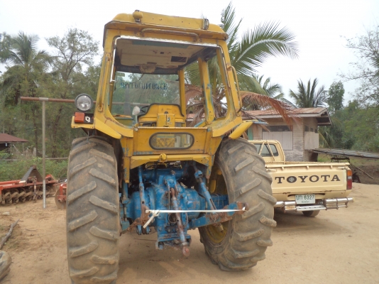 ขายรถไถฟอร์ด 7610 2เพลา ขายรถไถฟอร์ด 7610 2เพลา
