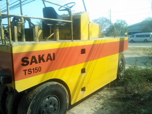 รถบดซาไกล 9 ล้อ