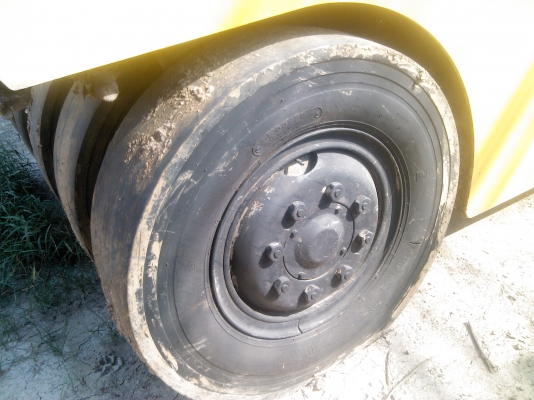 รถบดซาไกล 9 ล้อ