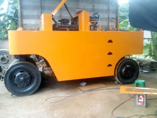 รถบดคาวาซากิ 11 ล้อ