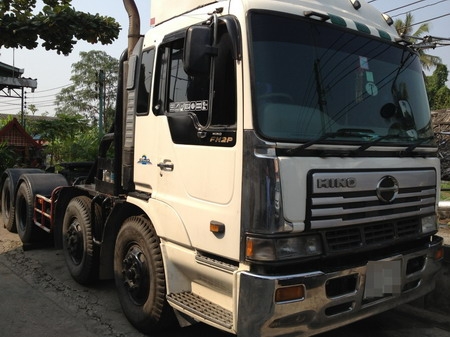 ฮีโน่เปอเฟีย12ล้อเครื่องK13C พร้อมใช้ครับยางเต็ม12เส้น