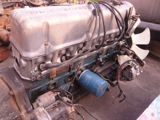 ขายเครื่องยนต์เบนซินขับหลัง Nissan L20