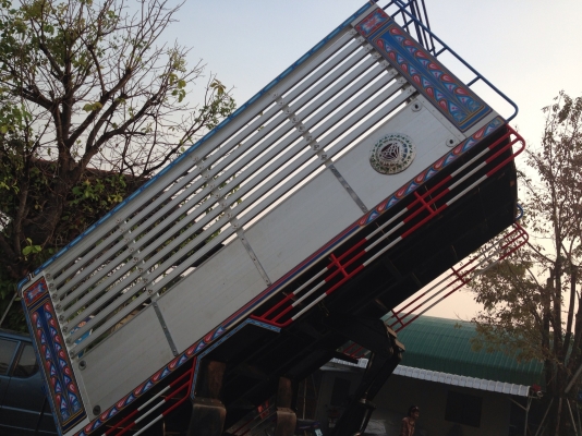 ลดกระหน่ำ!!!รถ6ล้อดั้มมิเนียมคอกเกษตรยาว5เมตร 165แรง