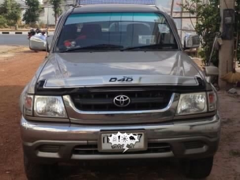TOYOTA HILUX TIGER D4D SPORT CRUISER 2.5  MT 4WD  ปี 2004 รถบ้านสวยจัดเดิมบางทั้งคัน ไม่มีชนหนัก เครื่องแห้งแรงดี ภายในเก๋งสวยครบ ก.ไฟฟ้า พ.เพาเวอร์ ระบบขับเคลื่อนสี่ล้อใช้งานได้ดีมากไม่มีปัญหาเลย ช่วงล่างแน่นดี ทะเบียนภาษีครบไม่มีขาดพร้อมโอน ราคาต่อรอ