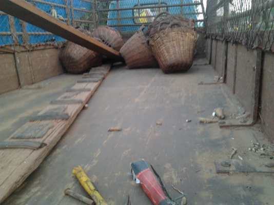 ***ขายแล้วครับขอบคุณ Truck2hand ขาย 6ล้อ อีสุ 110 NKR 57L 110 แรง ปี42 หัวยกได้ เครื่อง4BE1 ฝาดำ แน่น แห้งจัด ไม่ไอไม่เยิ้ม ช่วงล่างใหญ่ พร้อมลุย หน้า120-หลัง135 ยาง 7.50 ดอกเต็ม 6เส้น กระบะยาว4.30ม.ยอกเหล็กแป๊บแข็งแรง คัสซีสวย วางเหล็กเสริมบน1นิ้ว เกียร์