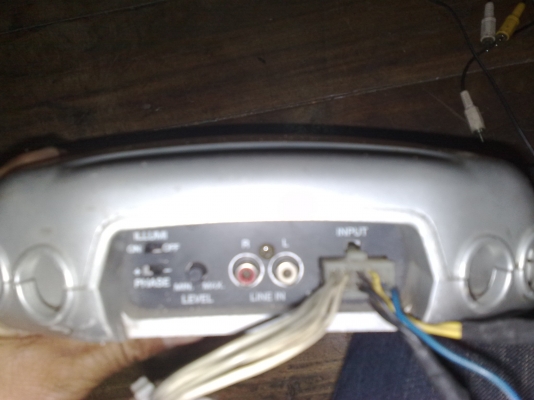 ขายลำโพงซับใต้เบาะรถยนต์ของjvc