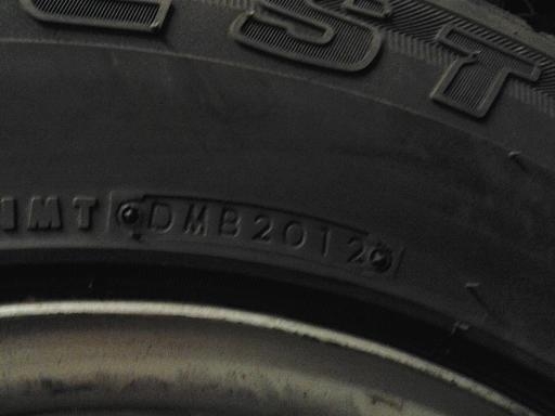 ขายยาง 245/70R16 ปี 2012