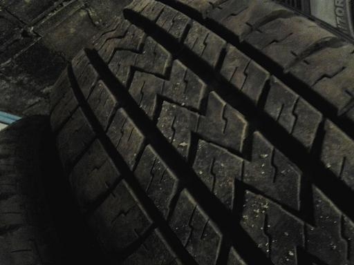 ขายยาง 245/70R16 ปี 2012