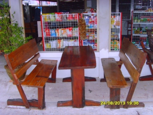 ขายโต๊ะไม้มะค่า 10000