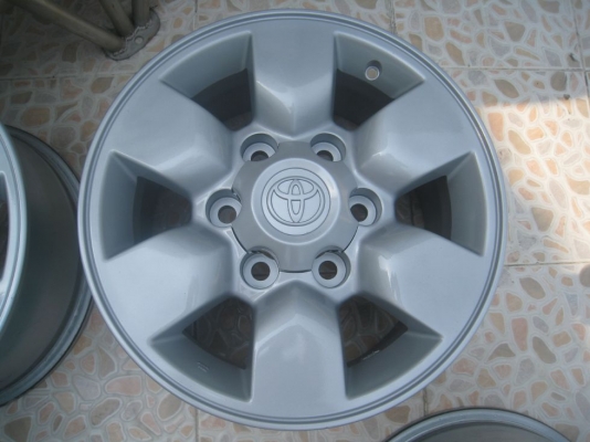 ขายล้อแม็กเดิม Toyota Vigo 15"x7" et 30 6รู139 (081-3747940)