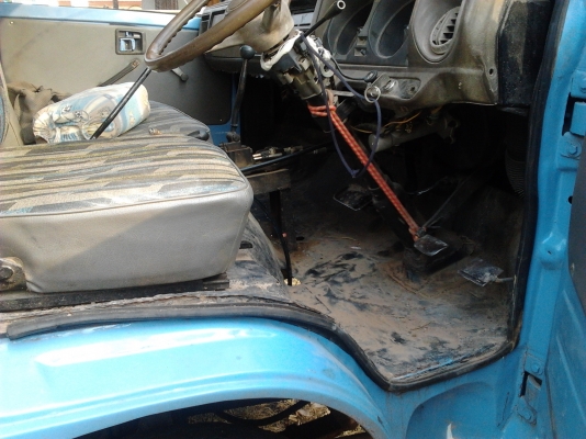 ต้องการขายรถดั้ม ISUZU KT เครื่องยนต์ 4BD1  100 แรงม้า