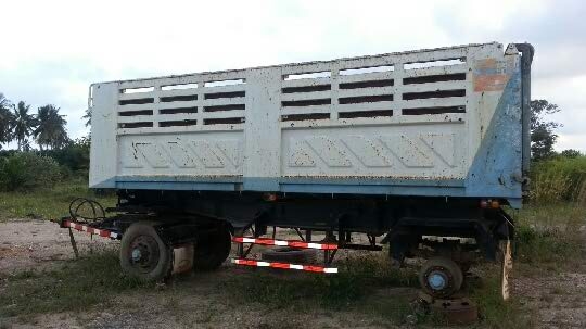 รถฮีโน่ 10 ล้อดั๊ม  260 แรงม้า ปี 49 ( ขายแม่ลูก  ห่าง ปี 51 )  สนใจติดต่อ 0816079515