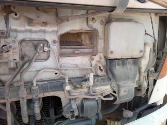 รถฮีโน่ 10 ล้อดั๊ม  260 แรงม้า ปี 49 ( ขายแม่ลูก  ห่าง ปี 51 )  สนใจติดต่อ 0816079515