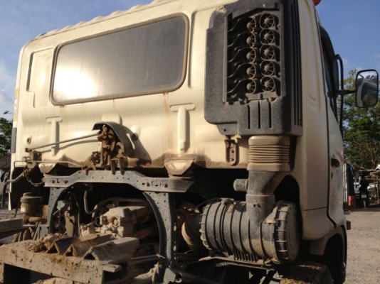 รถฮีโน่ 10 ล้อดั๊ม  260 แรงม้า ปี 49 ( ขายแม่ลูก  ห่าง ปี 51 )  สนใจติดต่อ 0816079515