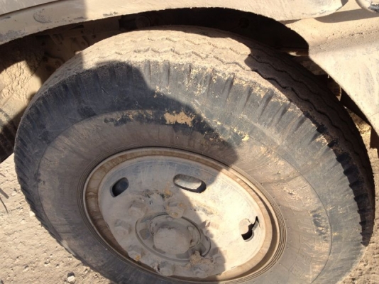 รถฮีโน่ 10 ล้อดั๊ม  260 แรงม้า ปี 49 ( ขายแม่ลูก  ห่าง ปี 51 )  สนใจติดต่อ 0816079515