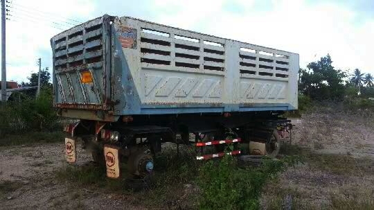 รถฮีโน่ 10 ล้อดั๊ม  260 แรงม้า ปี 49 ( ขายแม่ลูก  ห่าง ปี 51 )  สนใจติดต่อ 0816079515