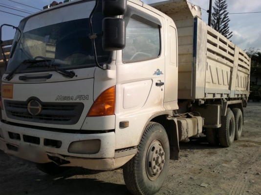 รถฮีโน่ 10 ล้อดั๊ม  260 แรงม้า ปี 49 ( ขายแม่ลูก  ห่าง ปี 51 )  สนใจติดต่อ 0816079515