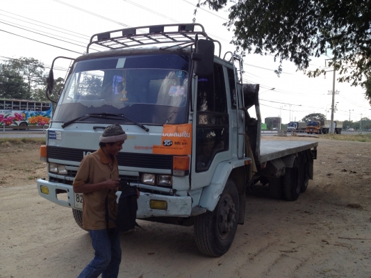 รถ 10 ล้อ. 1 เพลา  Rock 175 HP