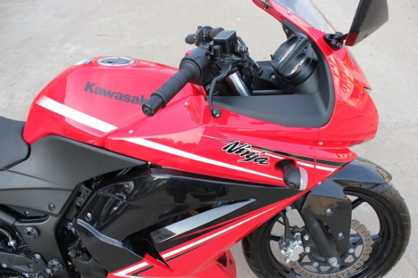 ขาย kawasaki ninja 250 ปี 2012 รถ 4 เดือน มือ1 ออกห้าง เลขไมล์ 1000 โล