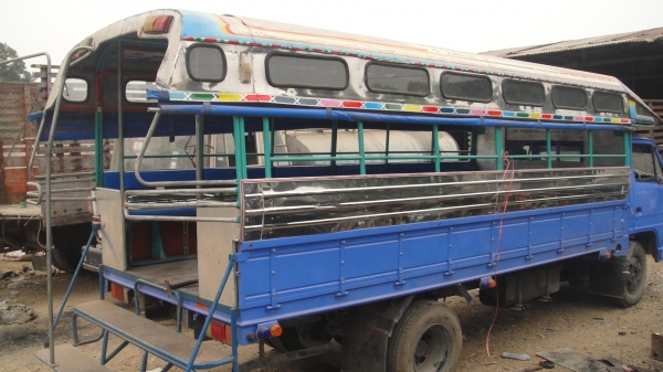 หลังคาโดยสารแสตนเลส ISUZU NPR ยาว5เมตร เบาะนั่งครบชุด