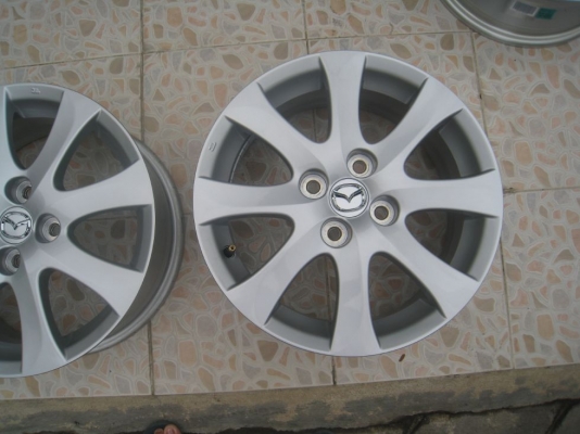 ขายล้อแม็ก Mazda 2 15"x6" 4รู100 et 45 (081-3747940)