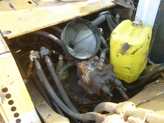 ขายKOMATSU PC 200-5ซี่เรียล61789 สภาพสวยพร้อมใช้ ไฟฟ้าครบ เล่มพร้อมติดต่อได้ทีคุณ อ๊อฟ พิจิตร 086-737-9991 ขายKOMATSU PC 200-5ซี่เรียล61789 สภาพสวยพร้อมใช้ ไฟฟ้าครบ เล่มพร้อมติดต่อได้ทีคุณ อ๊อฟ พิจิตร 086-737-9991