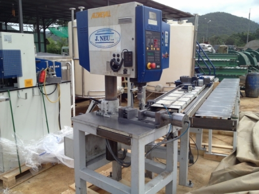 ขายเครื่องเจาะ ออโต้ พร้อมราง ทำงานไว ดี ใช้งานได้ปกติ จากเยอรมัน...