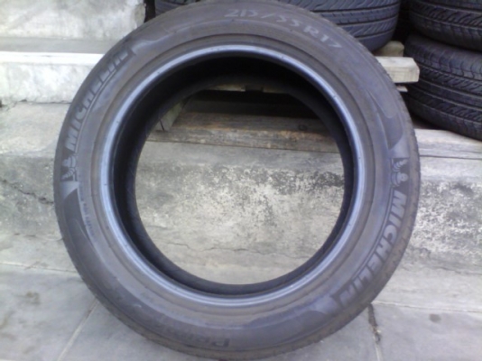 ยาง 215/55R17 MICHELIN PRIMACY เอาไป 4 เส้น = 7,900 บาทชุดนี้สวยมาก ๆ ครับ ...