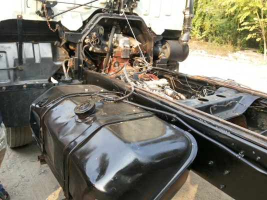 รถฮีโน่ 10 ล้อ FM1M  220 แรงม้า. ปี 36   ( ขายหัว - คัชซี. )    สนใจติดต่อ 081- 6079515