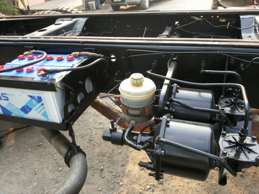 รถฮีโน่ 10 ล้อ FM1M  220 แรงม้า. ปี 36   ( ขายหัว - คัชซี. )    สนใจติดต่อ 081- 6079515