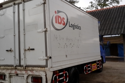 ***ขายแล้วครับขอบคุณ Truck2hand ขาย ISUZU NKR-130 6ล้อบรรทุกตู้แห้ง 3บาน NKR71LY52A3 4HG1-130HP ห้างแท้ปี47 เครื่องเดิม เกียร์เดิม เครื่องแน่น แห้ง แรงดี ไม่เยิ้ม เกียร์ดีไม่มีหลุด ช่วงล่างเดิมๆ 5น็อต หน้า-หลัง คัสซีสวยเดิมๆ ไม่ปะไม่ดาม ไม่มีบวม