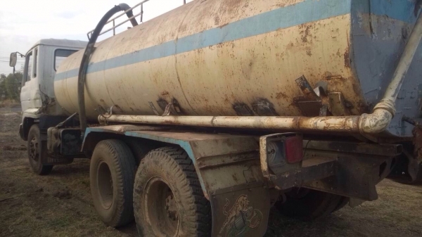 ขายด่วนรถสิบล้อUDเครือง230แรงม้า2เพลาบรรจุ15000ลิตรมีเล่มทะเบืยนเครืองดีครั้ชซีสวยสนใจโทร.....0885138862