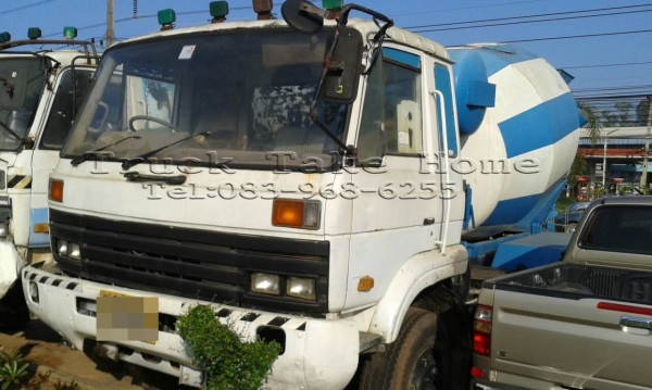 รถโม่ปูน สองคัน ยินดีแยกขาย