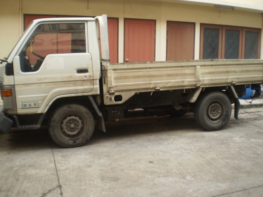 TOYOTA DYNA 115  ทะเบียนไม่ติดเวลา กะบะลอย แชสซีใหญ่ๆ  เครื่อง 3L  2800 สภาพสวยๆเดิมๆจากญี่ปุ่น มีทะเบียนแล้วครับ