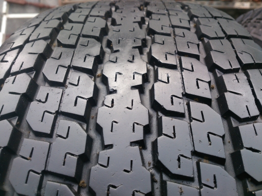 ขายแม็กTOYOTA  VIGO  CHAMP ขอบ16 พร้อมยางบริดสโตน 265/70R16  ยางสัปดาห์ที่28ปี12  ดอกยางนิ่มลึกไม่ร้าวไม่แตกลายดอกเต็ม จำนวน  1  ชุด พร้อมน๊อตแท้ 24  ตัว