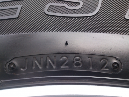 ขายแม็กTOYOTA  VIGO  CHAMP ขอบ16 พร้อมยางบริดสโตน 265/70R16  ยางสัปดาห์ที่28ปี12  ดอกยางนิ่มลึกไม่ร้าวไม่แตกลายดอกเต็ม จำนวน  1  ชุด พร้อมน๊อตแท้ 24  ตัว