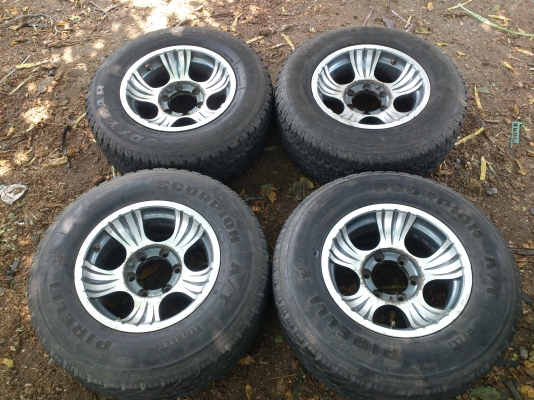 ขานแม็กLENSO 6รู ขอบ15 ET 0  7.5นิ้ว พร้อมยาง ชุดละ 3900