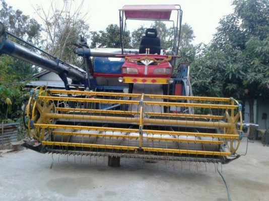 ขายรถเกี่ยวข้าวไทยเส็งยนต์JO8C 260เทอร์โบ ปั๊มไดกิ้น23 ตัวเดิน12โซ่D2 สภาพพร้อมใช้งานเครื่องดี