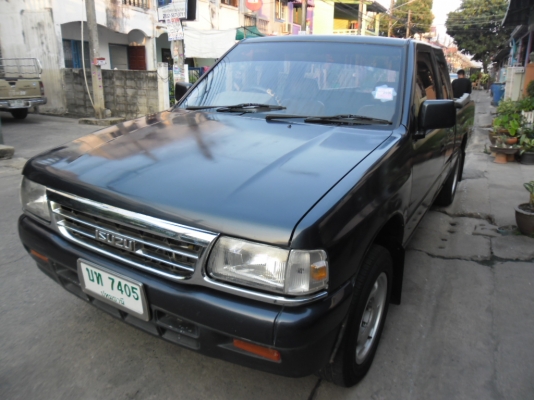 ขายด่วนอีซูซุหน้าหนู96เครื่องเจฝาดำออโต้+แก๊สlpgพวงมาลัยเพาเวอร์89,000