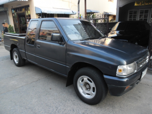 ขายด่วนอีซูซุหน้าหนู96เครื่องเจฝาดำออโต้+แก๊สlpgพวงมาลัยเพาเวอร์89,000