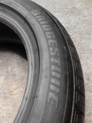 225/50R17 BRIDGESTONE TURANZA GR-90 มี 1 เส้น ปี 2013 ใหม่ๆ ดอกยางหนาๆ TEL.081-427-3941 225/50R17 BRIDGESTONE TURANZA GR-90 มี 1 เส้น ปี 2013 ใหม่ๆ ดอกยางหนาๆ TEL.081-427-3941