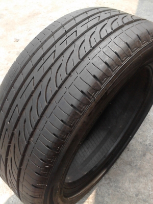 225/50R17 BRIDGESTONE TURANZA GR-90   มี 1 เส้น  ปี 2013 ใหม่ๆ ดอกยางหนาๆ    TEL.081-427-3941