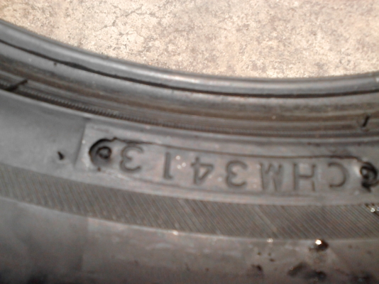 225/50R17 BRIDGESTONE TURANZA GR-90 มี 1 เส้น ปี 2013 ใหม่ๆ ดอกยางหนาๆ TEL.081-427-3941 225/50R17 BRIDGESTONE TURANZA GR-90 มี 1 เส้น ปี 2013 ใหม่ๆ ดอกยางหนาๆ TEL.081-427-3941