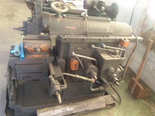 เครื่องไส 4 ฟุต